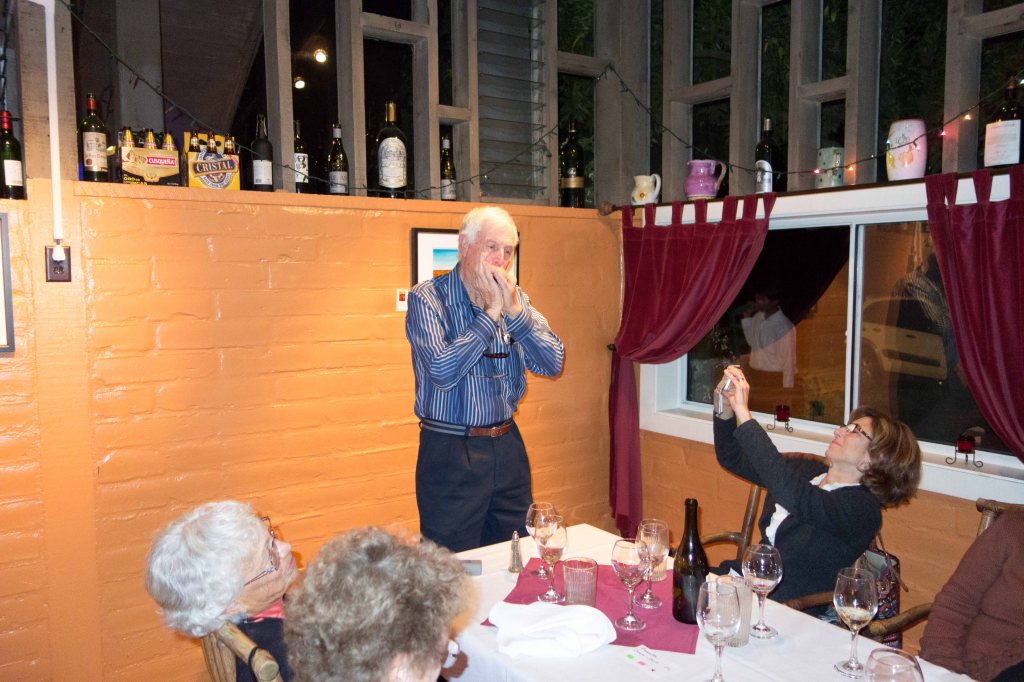 Bill Ryan  performing for the crowd