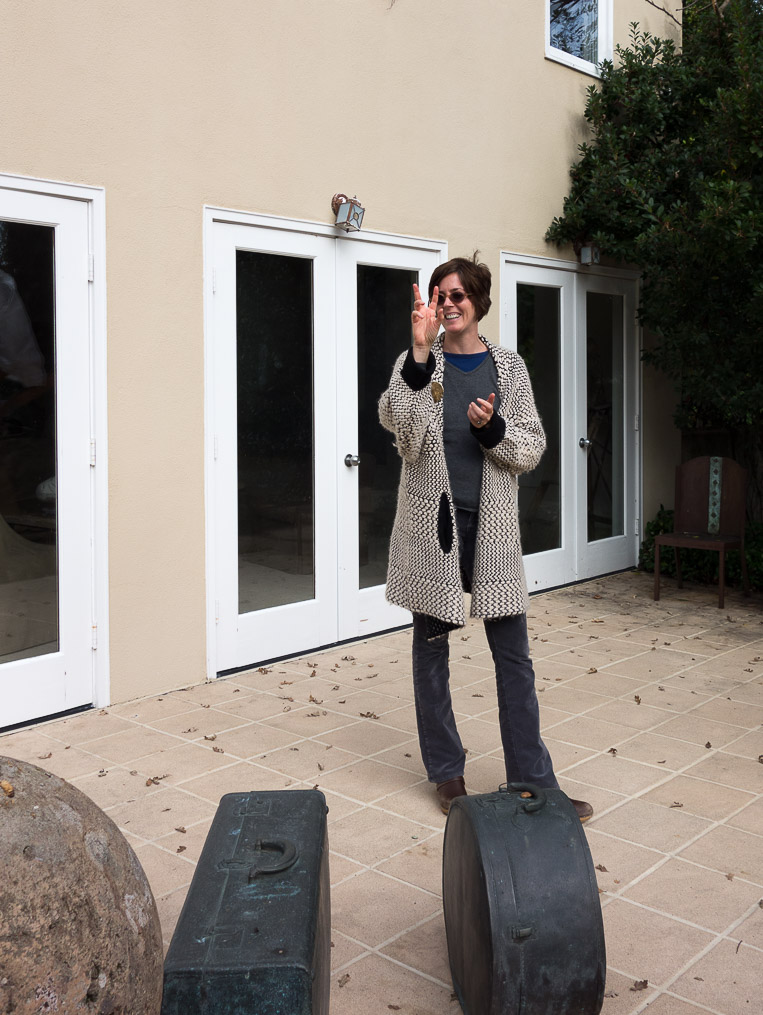 Robin analyzing possible locations.