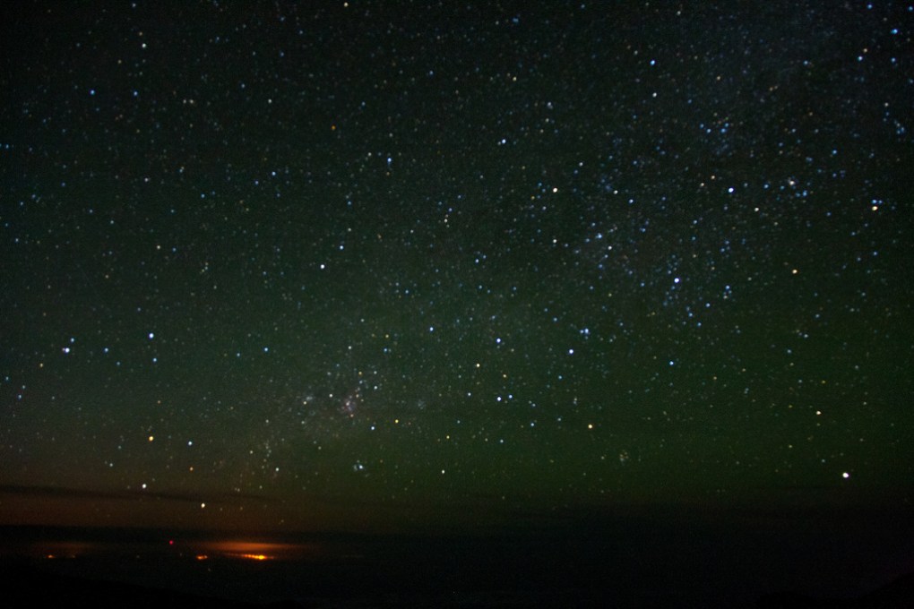 A beautiful photo of the sky over Maui.  I wish I had taken it, but I swiped it from Daniela A Nievergelt.