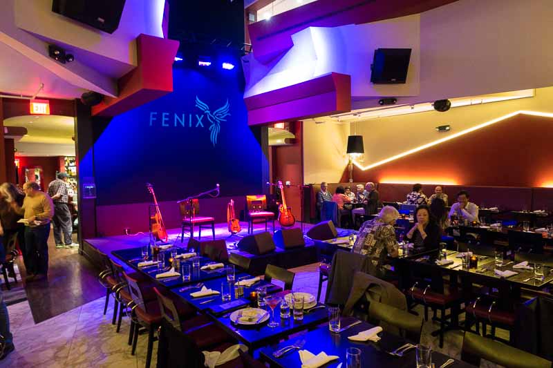 The very modern lounge before it filled up.