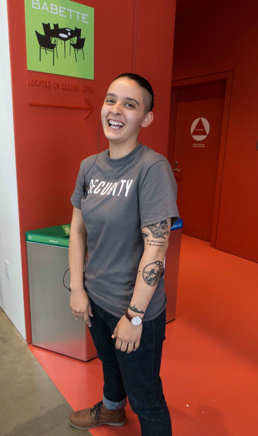 Even the security staff are works of art. 